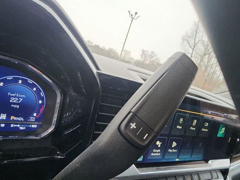 Used 2023 Chevrolet Silverado 1500 LT image 16