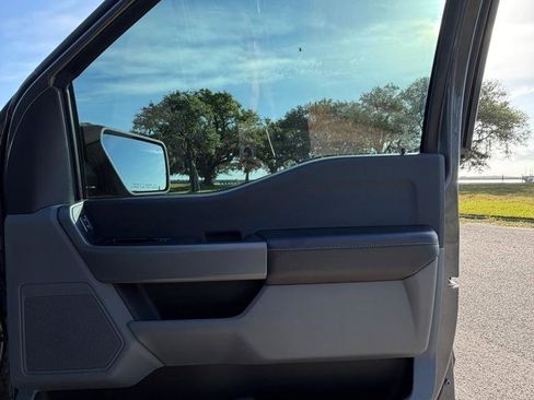 Used 2023 Ford F150 XLT RWD image 14