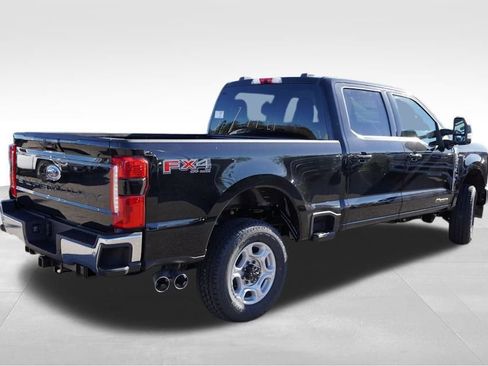 New 2026 Ford F250 XLT w/ XLT Premium Package AWD/4WD image 3