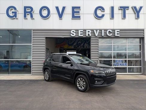 Used 2019 Jeep Cherokee Latitude Plus w/ Cold Weather Group image 1