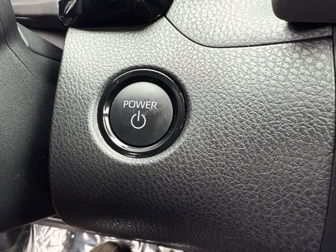 Certified 2025 Toyota Camry SE image 25