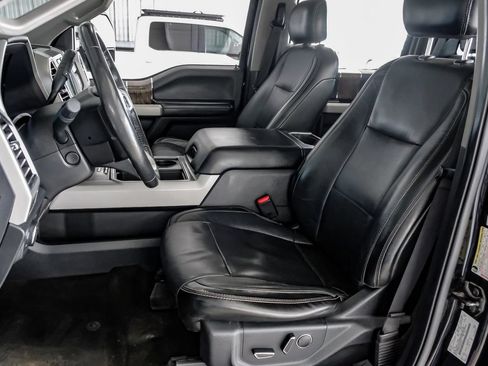Used 2017 Ford F250 Lariat w/ Lariat Ultimate Package AWD/4WD image 29
