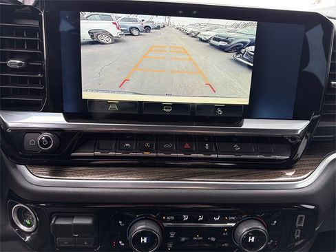 Used 2022 Chevrolet Silverado 1500 LT Trail Boss w/ Convenience Package II image 26