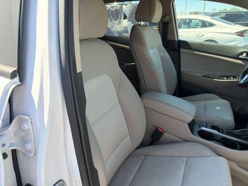 Used 2018 Hyundai Tucson SE AWD/4WD image 10