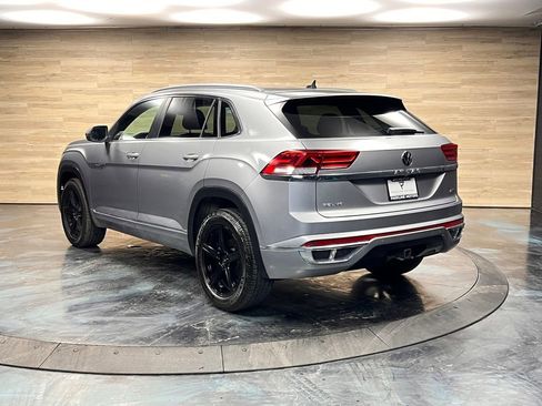 Used 2020 Volkswagen Atlas Cross Sport SEL R-Line image 24