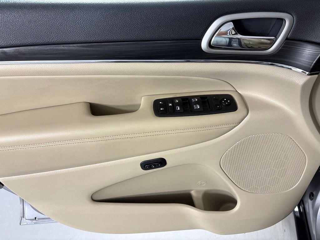 Used 2020 Jeep Grand Cherokee Limited w/ Luxury Group II AWD/4WD image 19