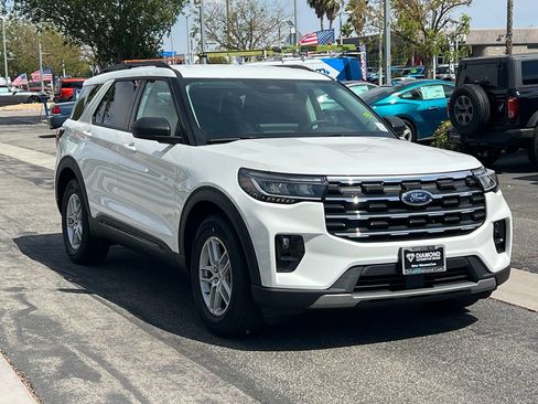 New 2026 Ford Explorer Active w/ Active Comfort Package RWD image 10