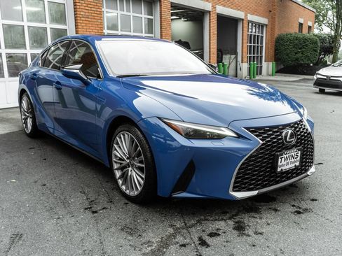 Used 2024 Lexus IS 300 AWD w/ Premium Package image 5