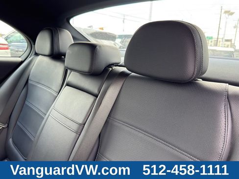 Used 2022 Mercedes-Benz C 300 4MATIC Sedan w/ Digital Light Package image 31