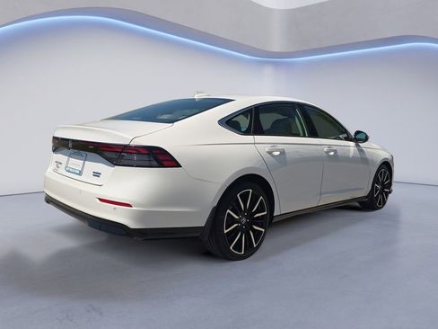 New 2026 Honda Accord Touring image 5