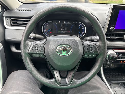 Certified 2025 Toyota RAV4 Woodland Edition AWD/4WD image 20