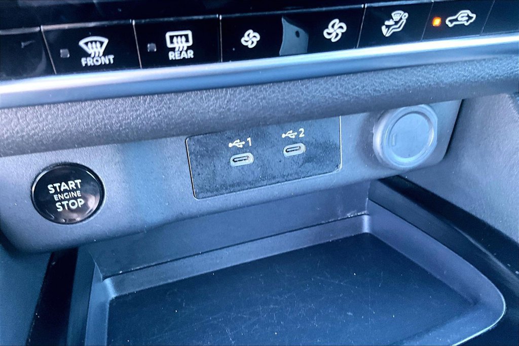 Used 2025 Nissan Rogue SV AWD/4WD image 31