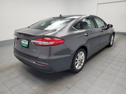 Used 2020 Ford Fusion SE FWD image 9