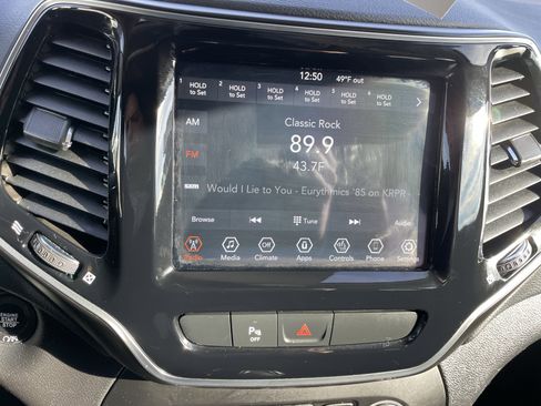 Used 2020 Jeep Cherokee Limited image 20