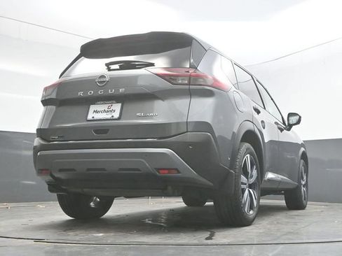 Used 2022 Nissan Rogue SL w/ SL Premium Package image 31