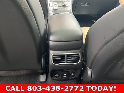 Used 2023 Hyundai Santa Fe Calligraphy image 17