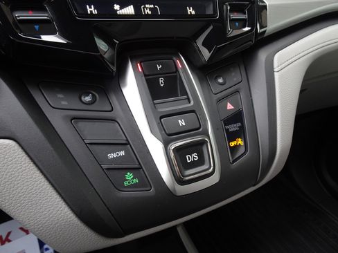 Used 2018 Honda Odyssey EX-L image 17