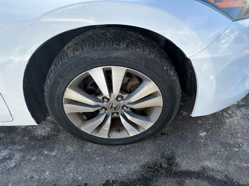 Used 2009 Honda Accord EX-L image 4