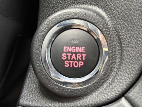 Certified 2025 Subaru Outback Touring image 28