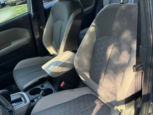 Used 2025 Subaru Forester AWD/4WD image 13