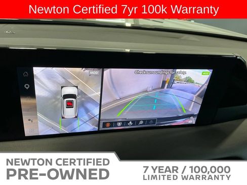 Used 2025 Nissan Armada SL w/ Captain's Chari Seat Package RWD image 13