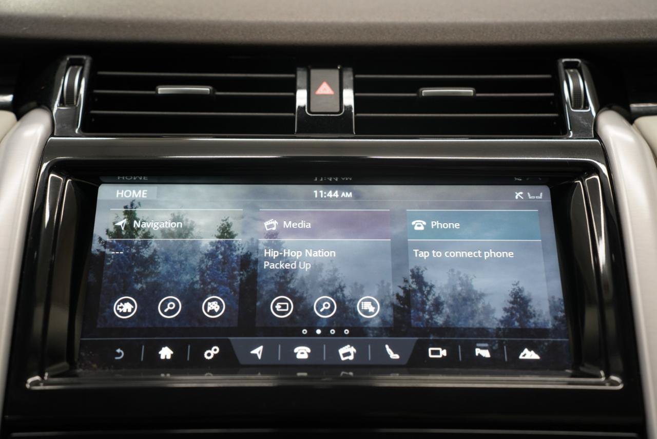 Used 2018 Land Rover Discovery HSE Luxury AWD/4WD image 19