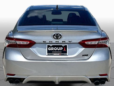 Used 2020 Toyota Camry XSE FWD image 5