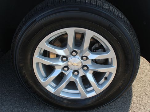 Used 2023 Chevrolet Suburban LT image 53