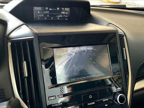 Used 2022 Subaru Forester Premium image 9