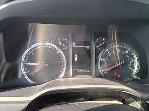 Used 2020 Toyota 4Runner Limited image 10