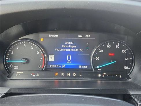 Used 2023 Ford Explorer ST-Line w/ Class IV Trailer Tow Package image 11