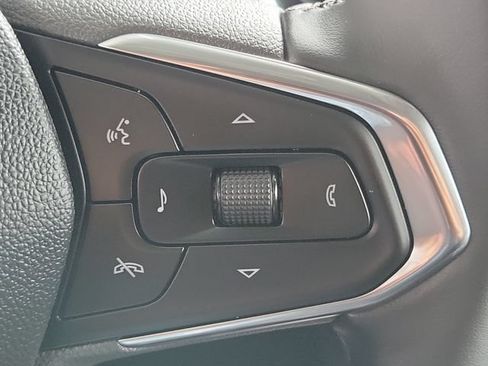 Certified 2025 Chevrolet Trax ACTIV w/ Sunroof Package FWD image 9
