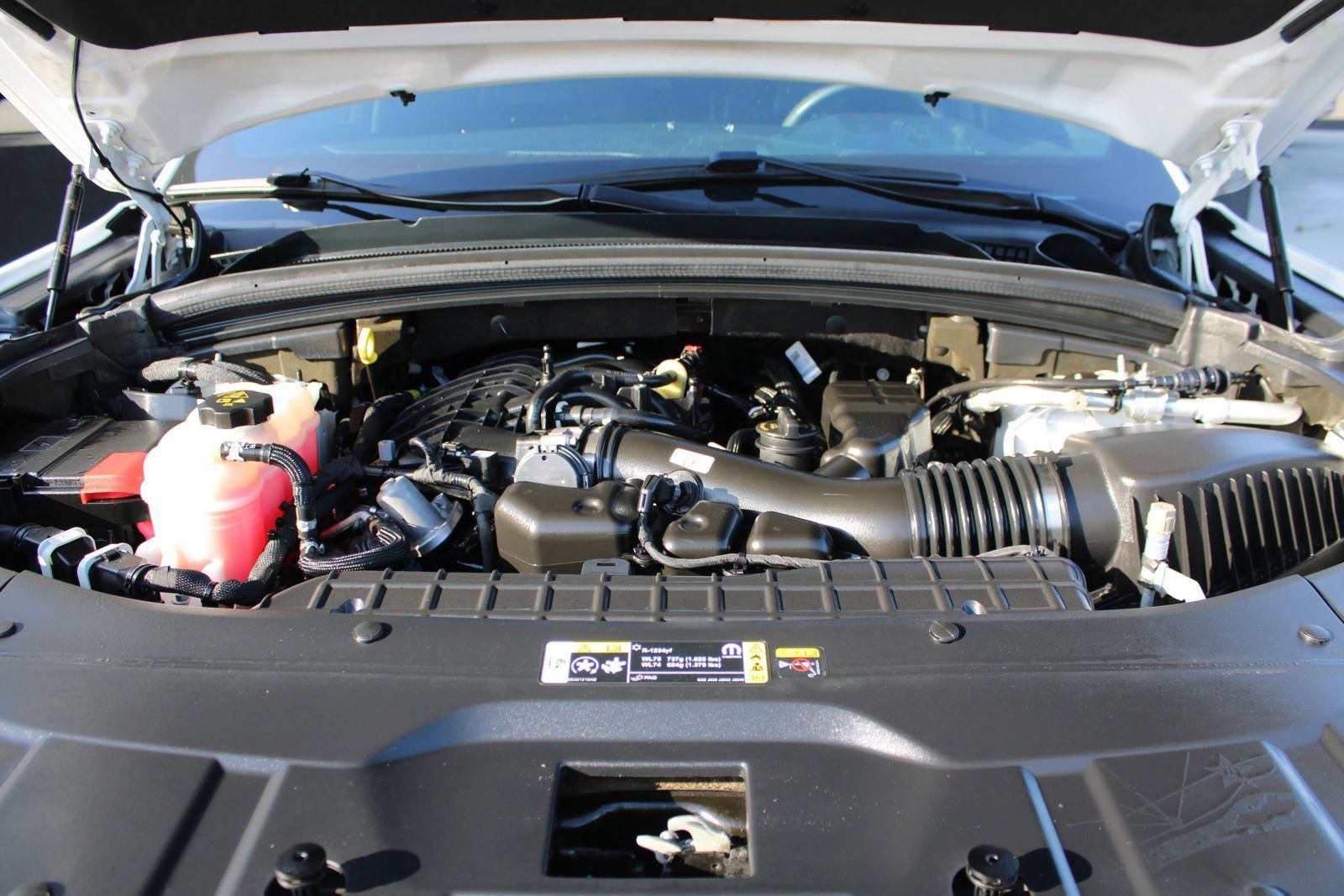Used 2023 Jeep Grand Cherokee L Laredo RWD image 31