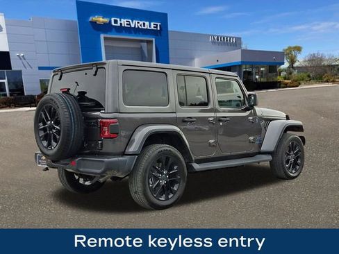 Used 2025 Jeep Wrangler Sahara 4xe image 9