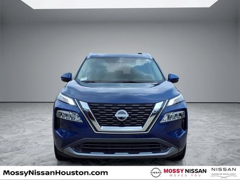 Used 2023 Nissan Rogue SL w/ SL Premium Package AWD/4WD image 3