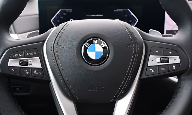 Used 2024 BMW X5 xDrive40i w/ Premium Package AWD/4WD image 29