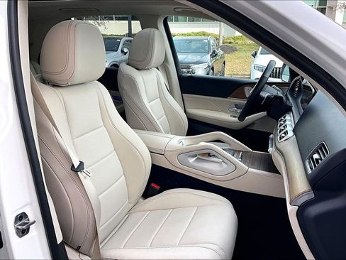 Used 2024 Mercedes-Benz GLE 450 4MATIC image 7