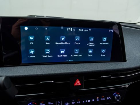 Used 2022 Kia EV6 Wind image 33