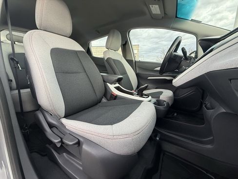 Used 2020 Chevrolet Bolt LT image 26