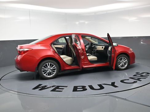 Used 2014 Toyota Corolla LE w/ Body Protection Package FWD image 16