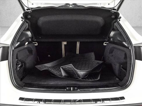 Used 2022 Mercedes-Benz GLA 250 image 6