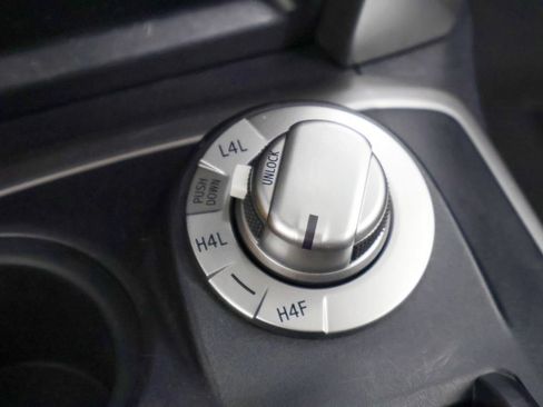 Used 2015 Toyota 4Runner Limited AWD/4WD image 37