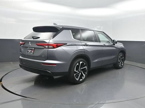 Used 2022 Mitsubishi Outlander SE AWD/4WD image 26