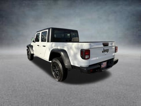 Used 2026 Jeep Gladiator Sport AWD/4WD image 7