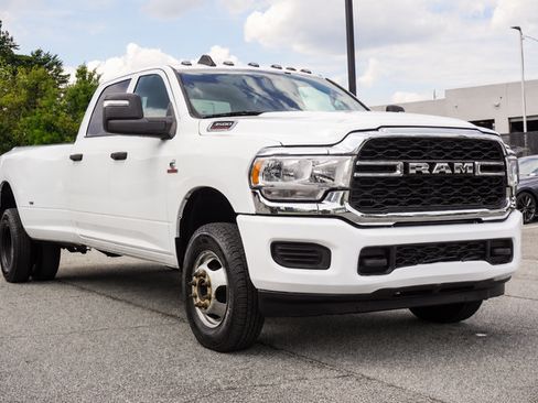 Used 2023 RAM 3500 Tradesman AWD/4WD image 23