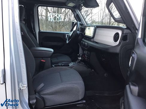 Used 2024 Jeep Gladiator Sport image 20