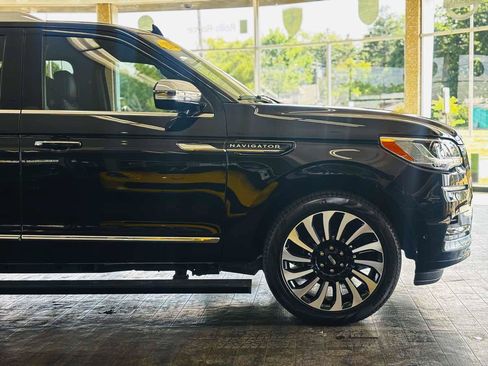 Used 2023 Lincoln Navigator Black Label AWD/4WD image 5