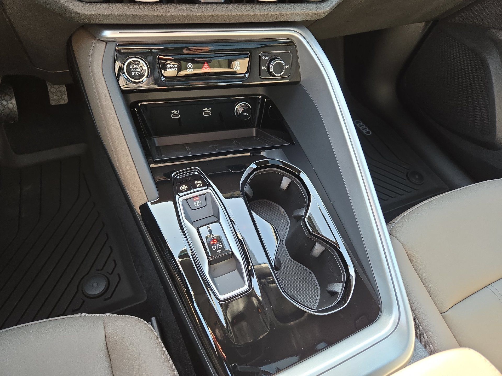 Used 2026 Audi Q5 Premium Plus w/ Premium Plus AWD/4WD image 22