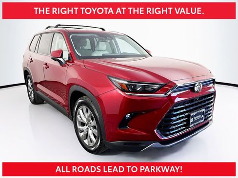 Certified 2024 Toyota Grand Highlander AWD image 1
