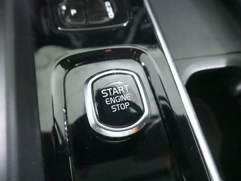 Used 2022 Volvo XC60 T8 Inscription w/ Advanced Package image 21